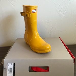 NWT Yellow Hunter Boots